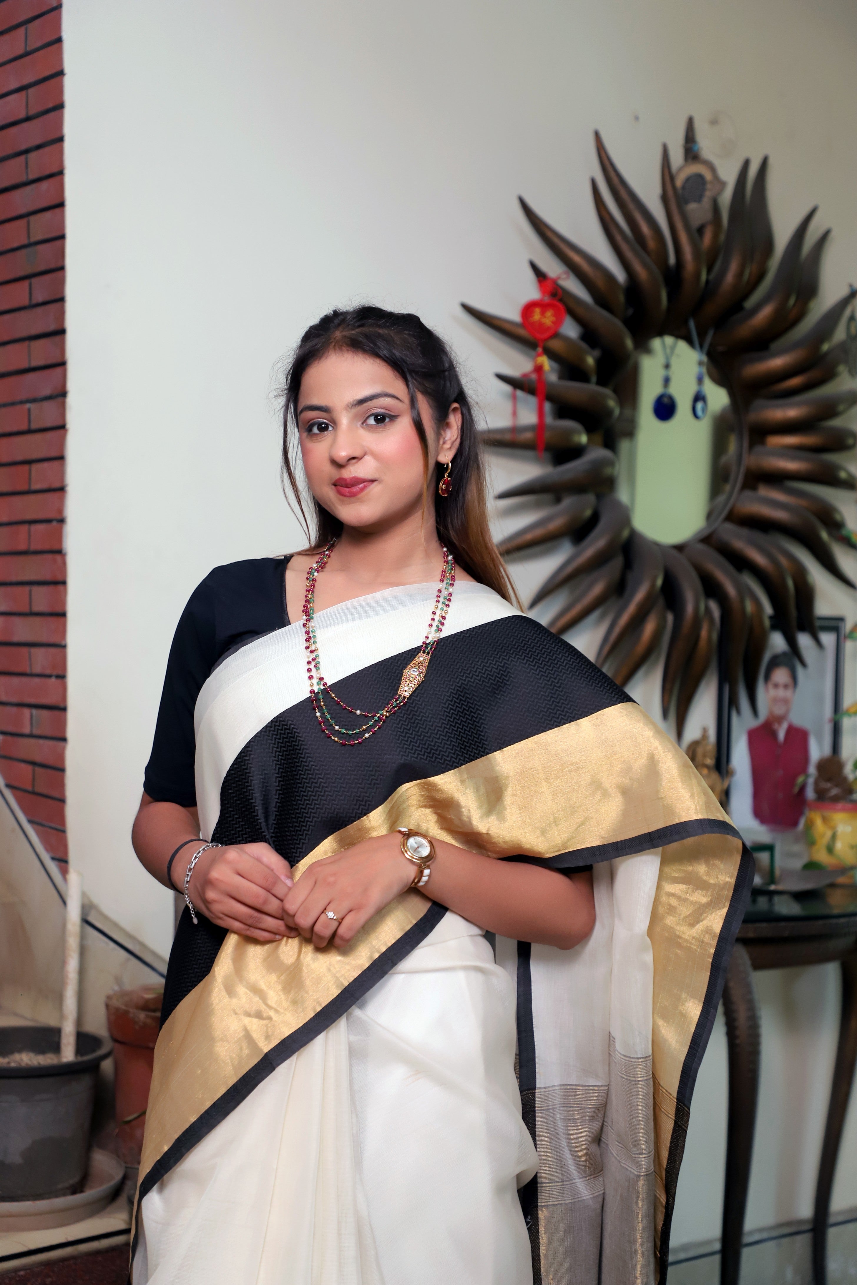 Classic Black & Gold Handloom Saree – Minimal Elegance, Maximum Impact