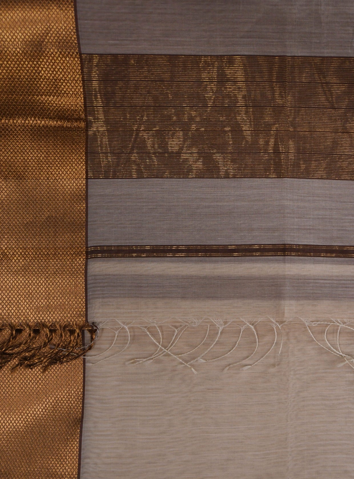 Sophisticated Beige & Copper Silk Saree – Subtle Shine, Timeless Grace